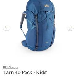 REI Tarn 40 - Kid’s Hiking Backpack 