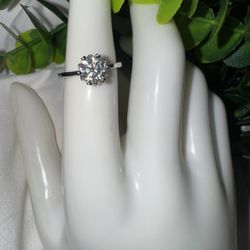 NEW Moissanite Sterling 1 ct Solitaire Ring, 6 Prongs, size 6 