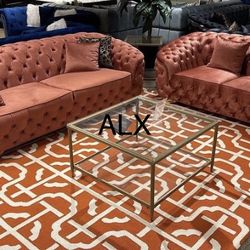 Brand New Living Room Set Sofa And Loveseat 