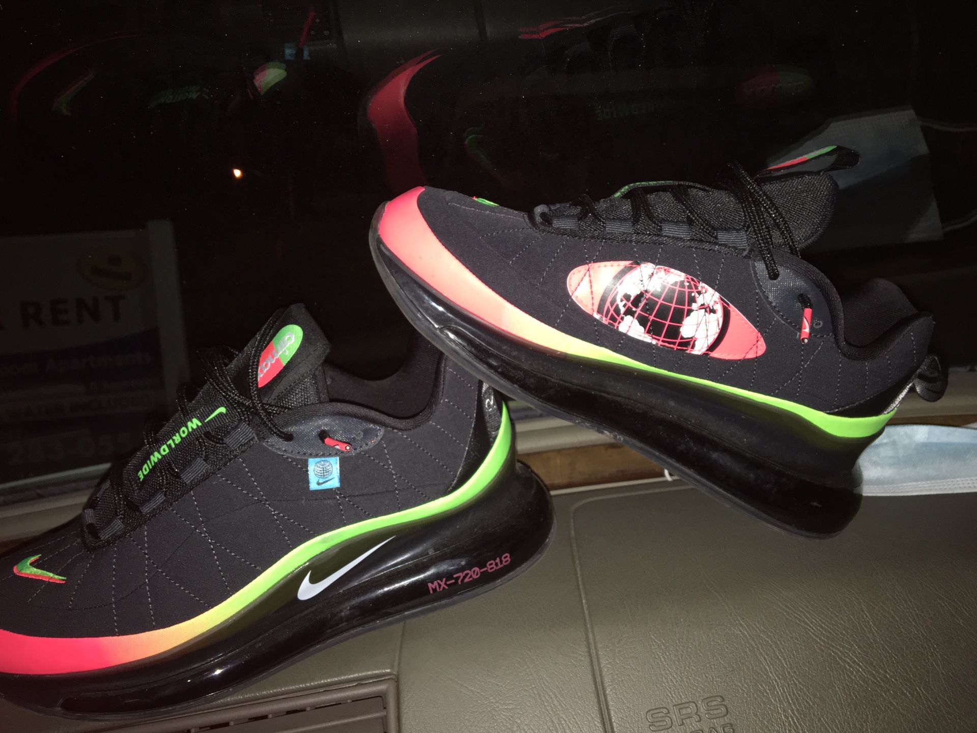 8.5 NIKE AIR MAX $100!!! STEAL PRICE for Sale in West Palm Beach