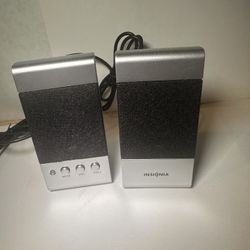 Insignia USB Computer Speakers with Case – Portable