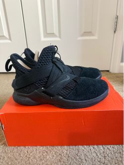 NIKE LEBRON SOLDIER XII SFG