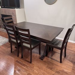 Dining table 