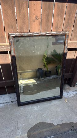 Vanity mirror