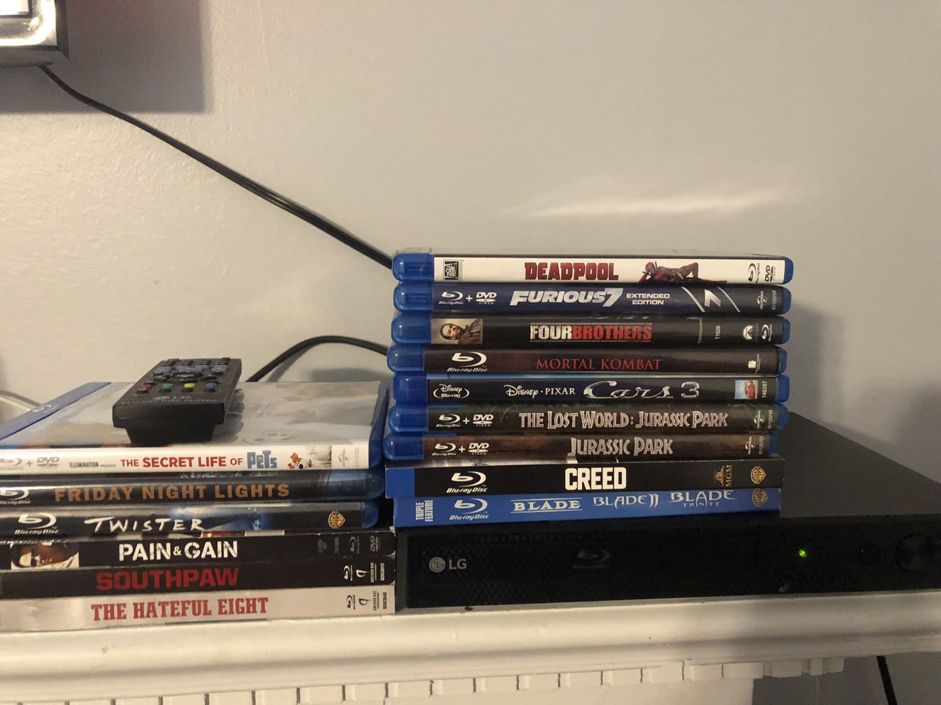 LG Blu-Ray Player & Blu-ray Movies
