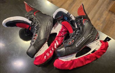 Like New Bauer Vapor X700 Ice Skates