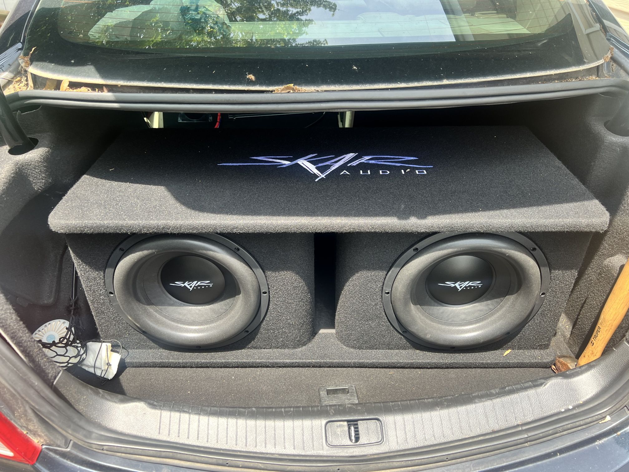 Dual 12s Skar Audio (2400W) With Nemesis Audio 3K AMP