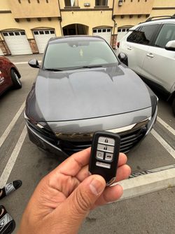 Car Keys N Remotes/ Llaves Con Control