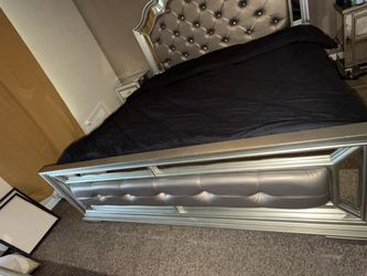 King bed frame. Ordered new, I had less than a year