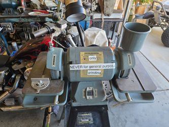 Tool grinder