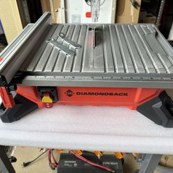 Diamondback benchtop tile wet saw