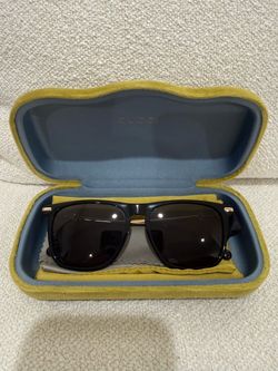 Authentic Gucci GG0915S Sunglasses – Excellent Condition