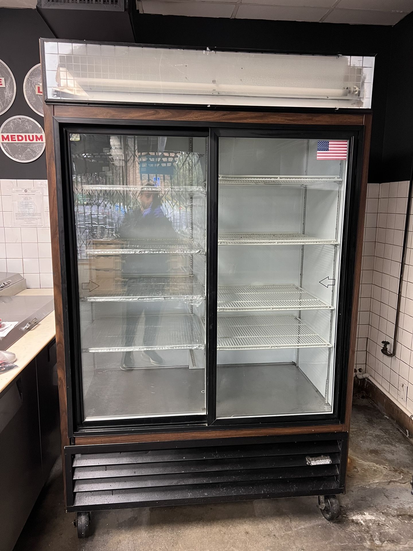 Reach In Sliding Glass Refrigerator