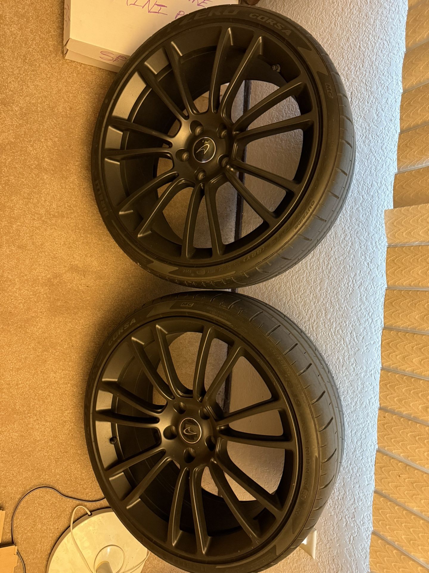 McLaren 720 S wheels brand new takeoffs less than 100 miles on them