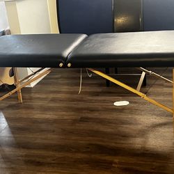 STANDARD PORTABLE MASSAGE TABLE w/ HEADREST 