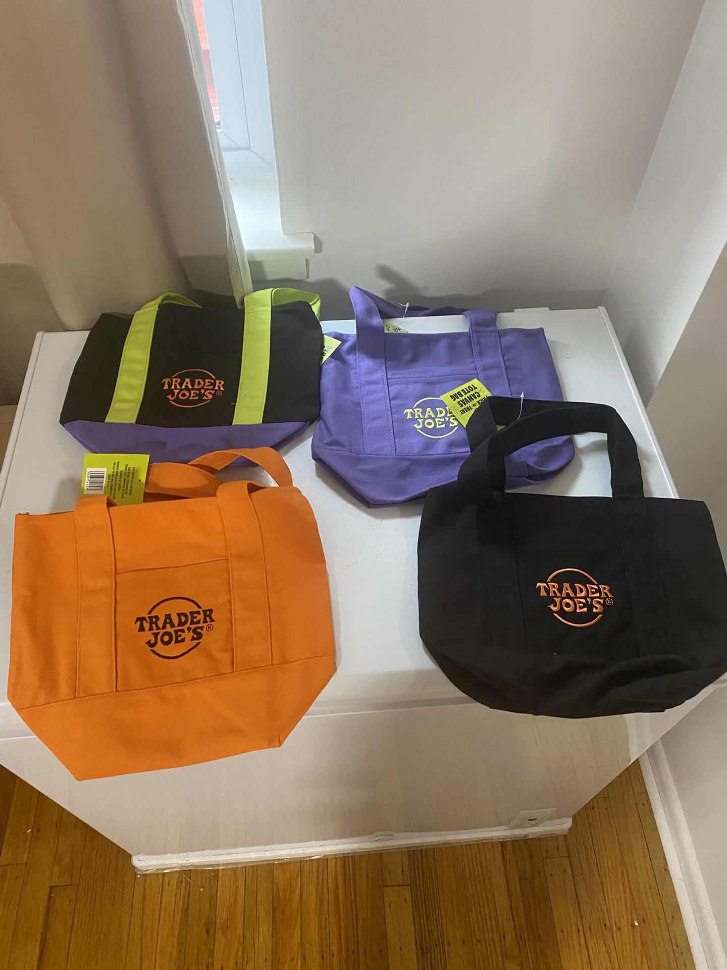 NEW TRADER JOE'S HALLOWEEN MINI CANVAS TOTE BAG - SET Of 4