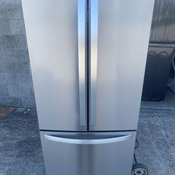 Whirlpool Refrigerator 29”
