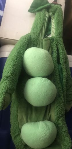 Halloween pea pod costume