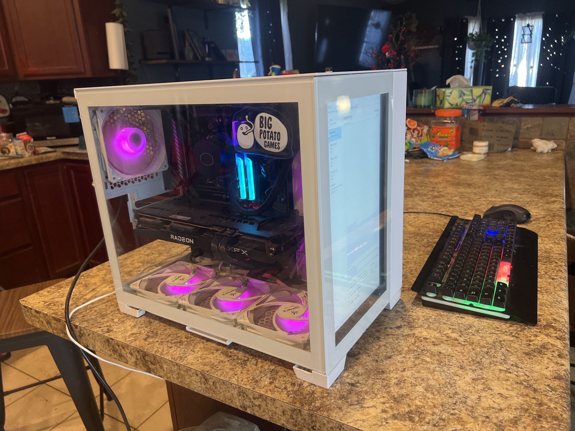 Custom Gaming PC w/ Built-In Premium Feature 4K Display & Liquid Cooling - $1,350 OBO