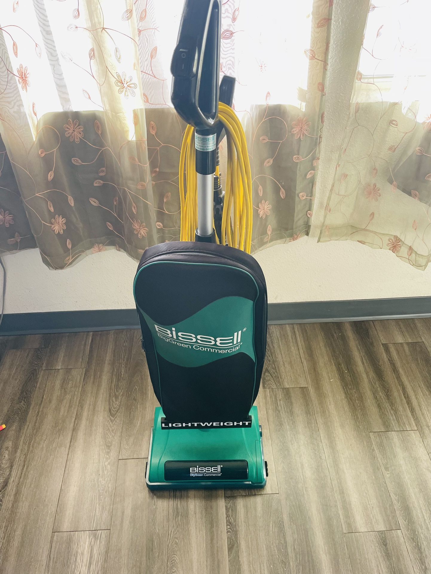 Vacuum Cleaner Big Green Commercial