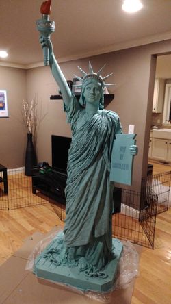 6 ft statue of liberty