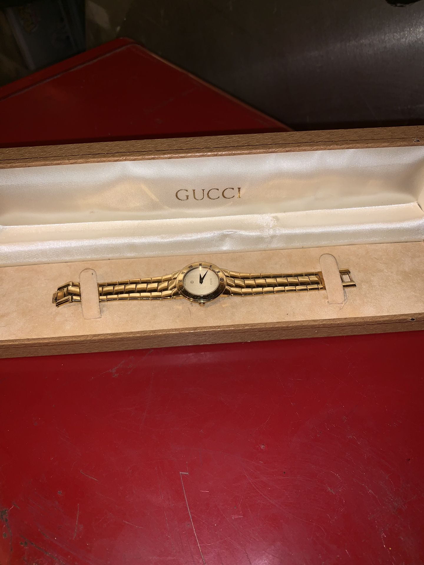 Vintage women’s Gucci Watch