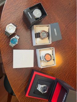 Watches for sale (Price listed is the total for them all )