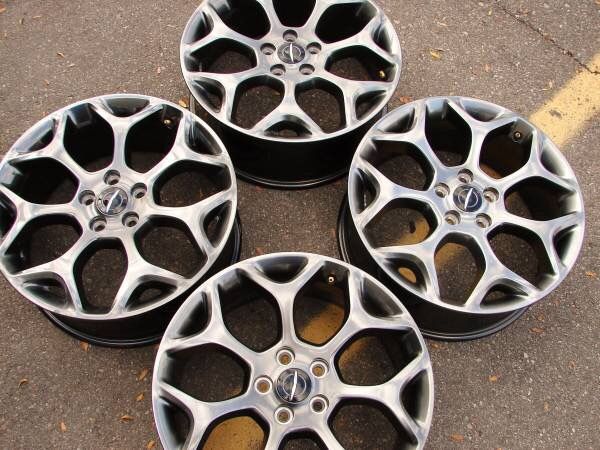 //////// 19" CHRYSLER 300 ALL WHEEL DRIVE WHEELS NEW TAKEOFFS ////////