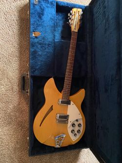 1992 Rickenbacker 360/12 - Locking case included