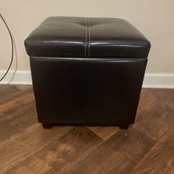 🔥 TWO-DAY SALE - Storage Ottoman Set - Must Go by Saturday - $120🔥