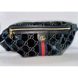 Gucci velvet Fanny bag