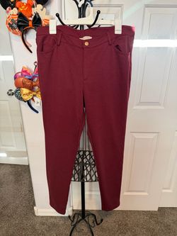 Like new Michael, Michael, Kors, slim burgundy pants women’s size 14.