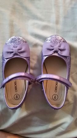 Girls shoes