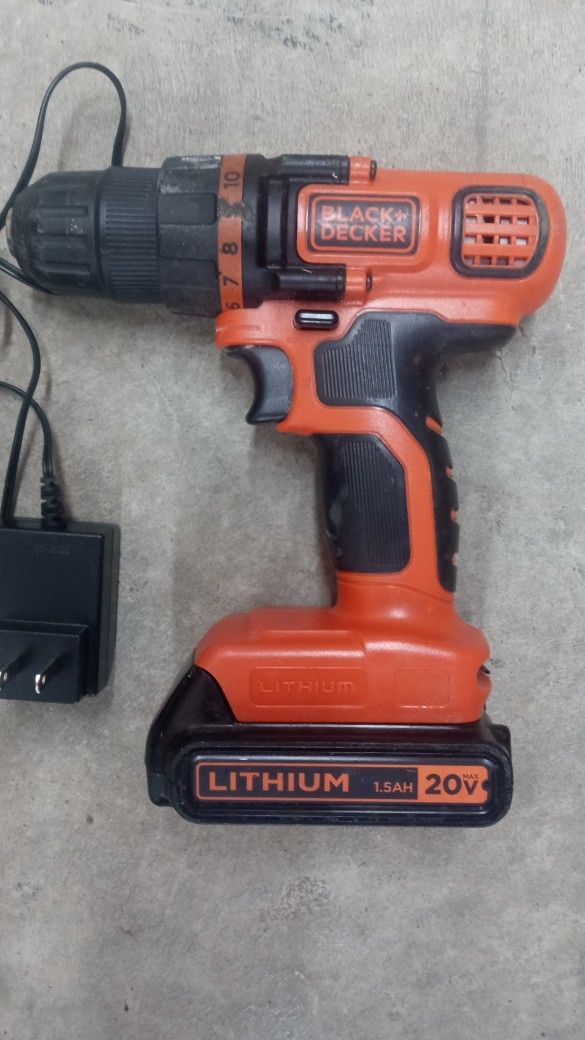 Black and Decker 20 Volt Drill