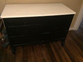 Vintage Dresser( please message me don't send a phone #)