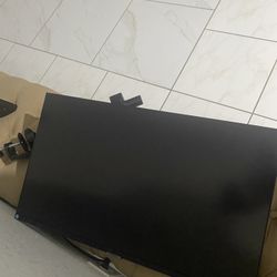 Samsung monitor and mount for desk