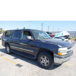 Chevrolet Suburban Part Out 