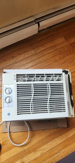GE Air Conditioner 5050 Btu