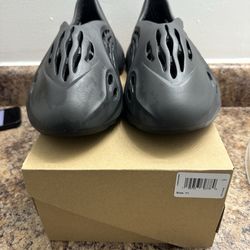 Yeezy adidas foam runner size 11 men’s