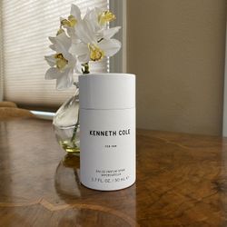 Kenneth Cole Eau De Parfum Spray For Her 1.7 Oz.