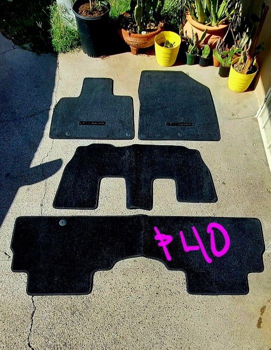 2020' - 2025' Kia Teluried Floor Mats