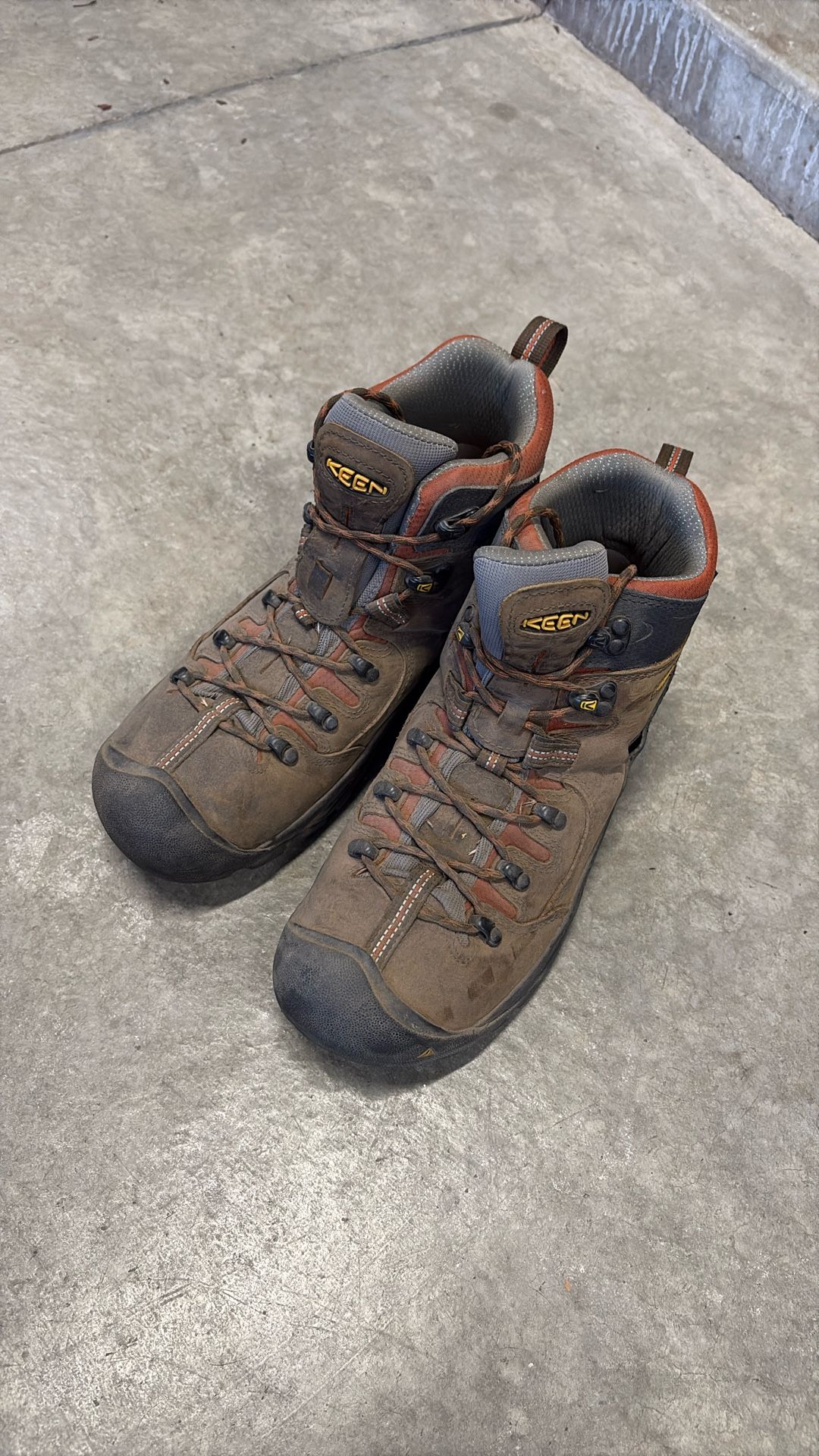 Keen Mens Hiking boots