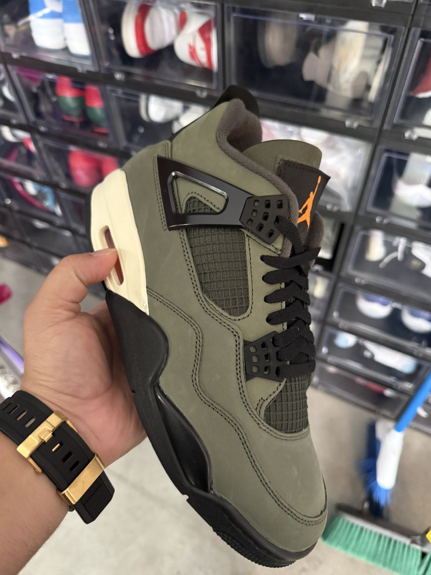 Jordan Four Undefeated Size 9 DS