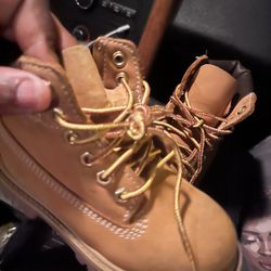 Boys Timberland Boots. 