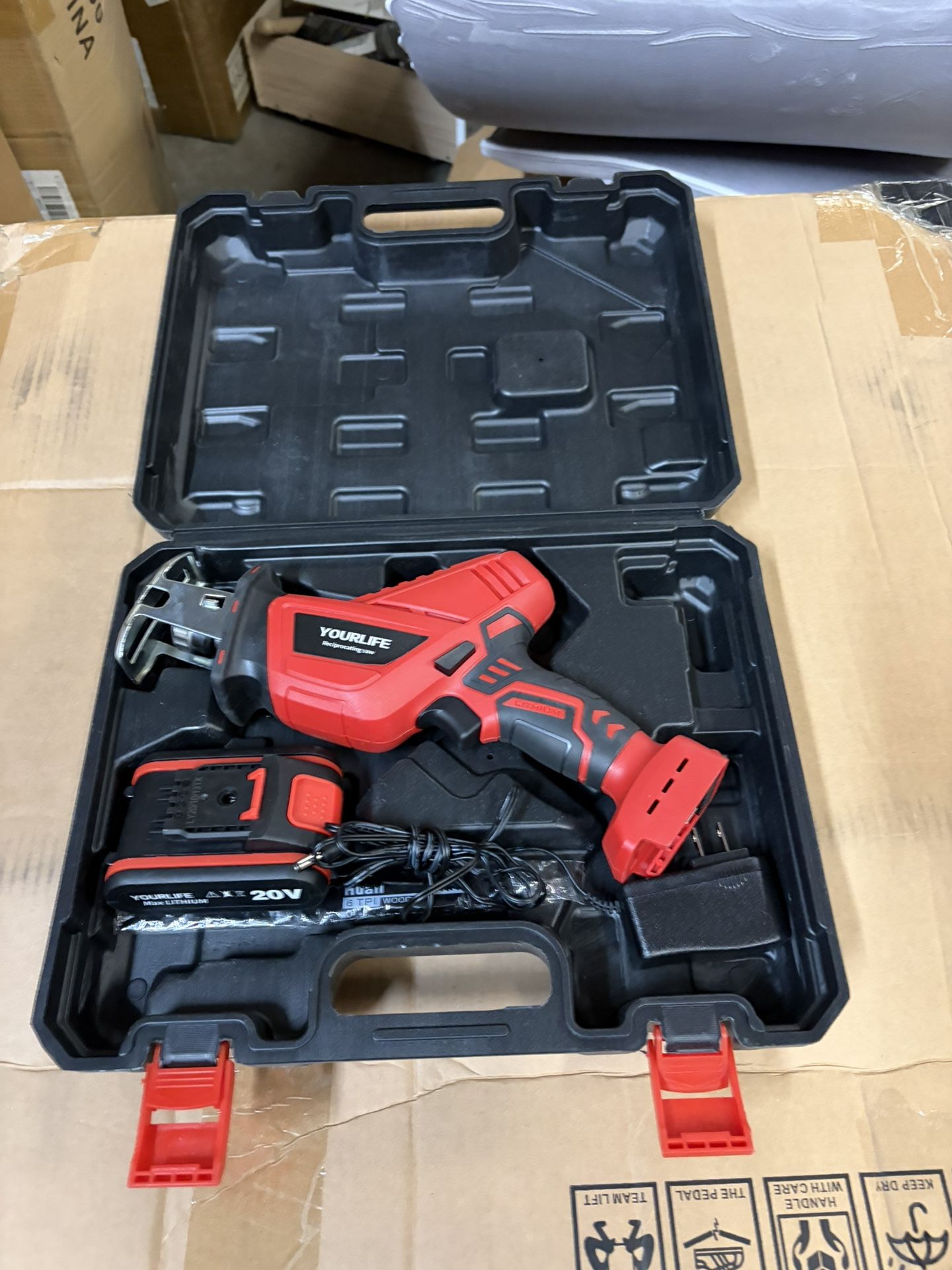 Cordless Reciprocating Saw 20V 2.0Ah Battery Powered, 0-3000SPM Electric Sawzall with 2 Blades, Variable Speed, Tool-Free Blade Change, Lightweight Wo