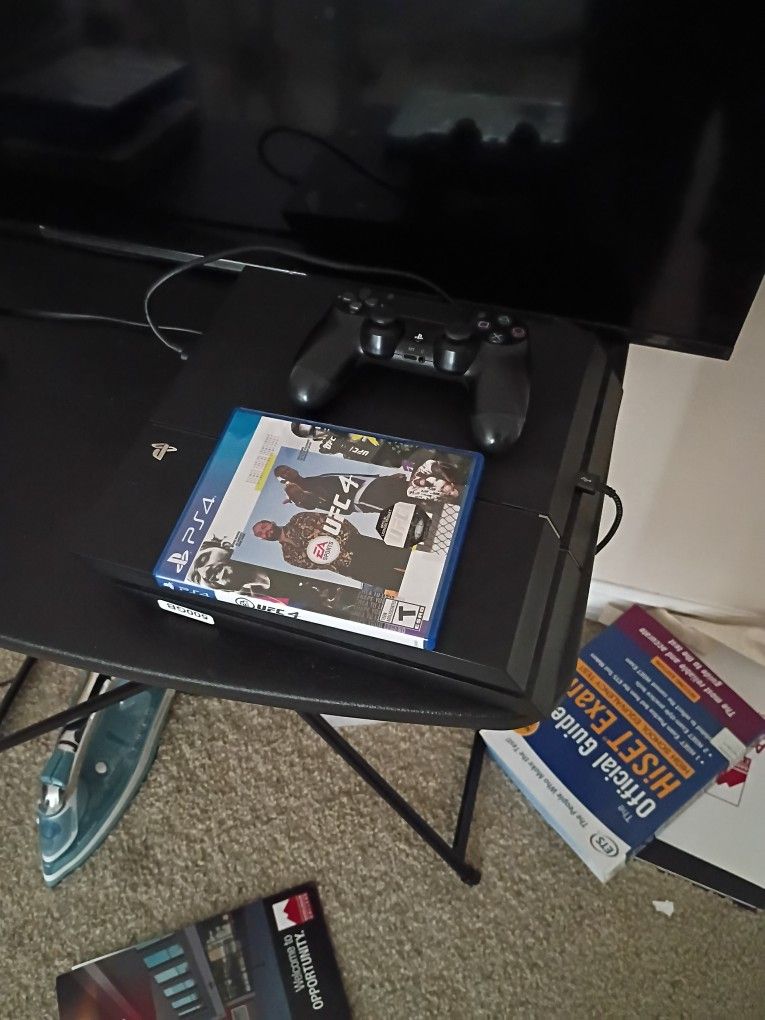 PS4 with UFC 4