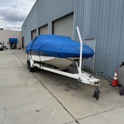 2007 Chaparral Sunsets 21’ Deck Boat 