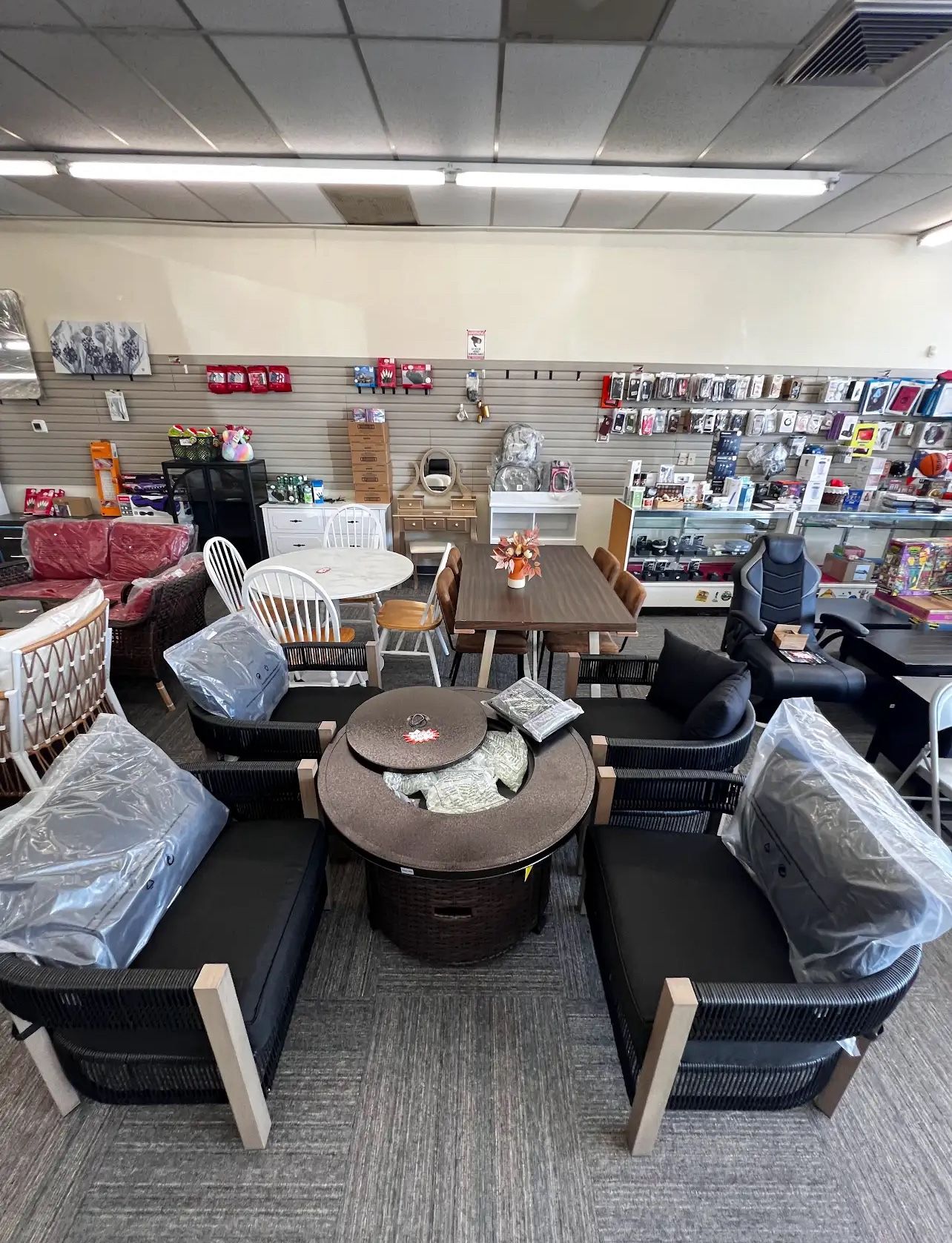Profitable Furniture &Home Goods Business-Store for sale, Inventory & Fixtures Included