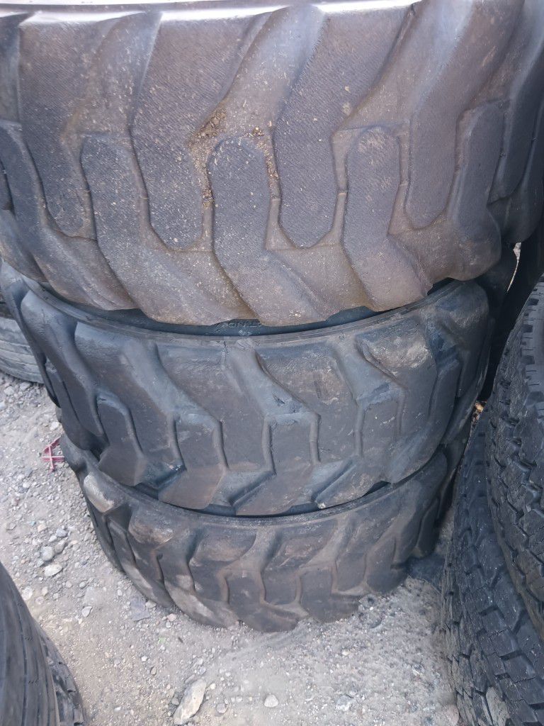12-16.5 Skid Steer Tires Used
