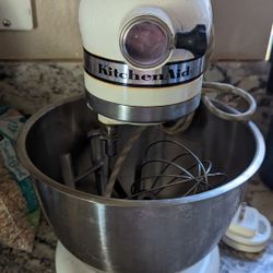 KitchenAid Ultra Power Mixer ksm90 for Sale in Winchester, CA - OfferUp